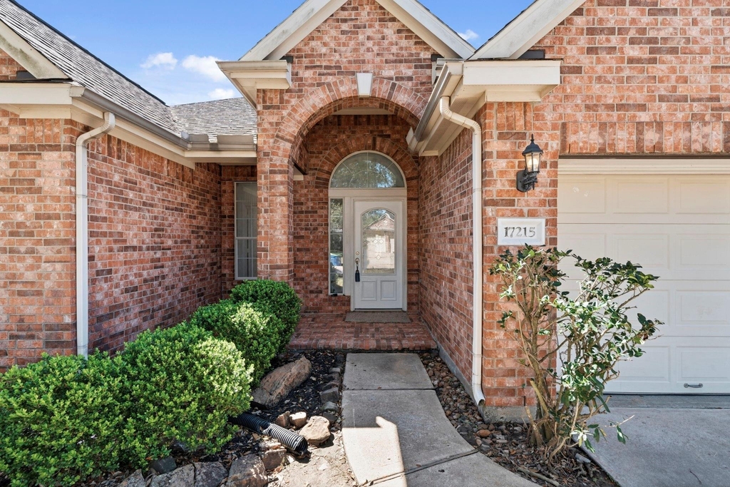 17215 Fernchase Court - Photo 6