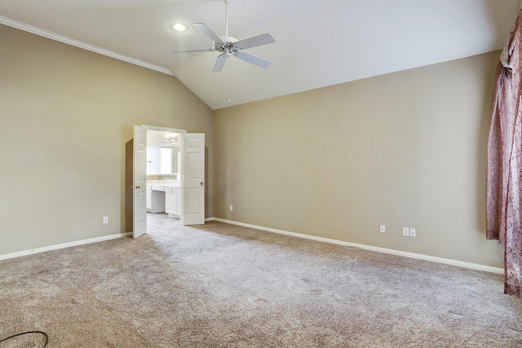 9907 Kemp Forest Drive - Photo 14