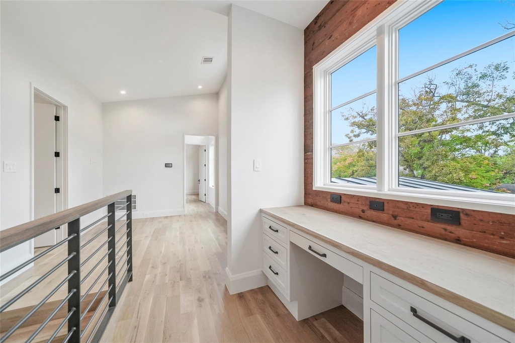 603 E 26th Street - Photo 30