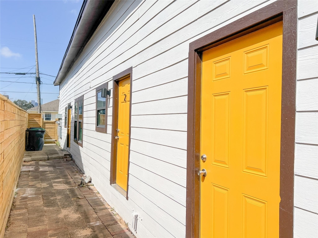 201 Eastwood Unit 2 Street - Photo 9