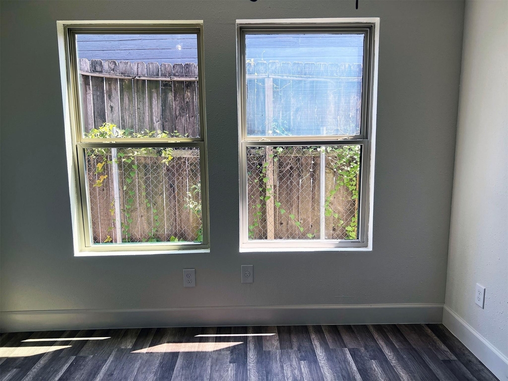 201 Eastwood Unit 2 Street - Photo 10