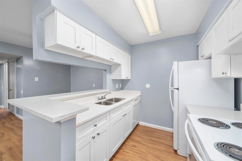 6415 South Lake Houston Parkway - Photo 4