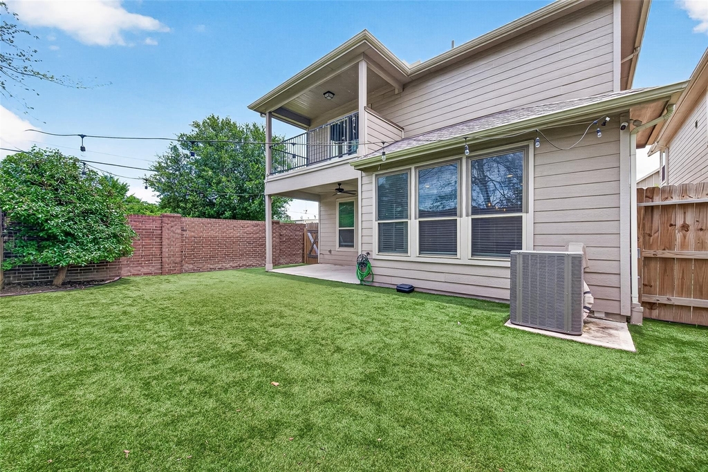 5134 Aedan Oak Street - Photo 2