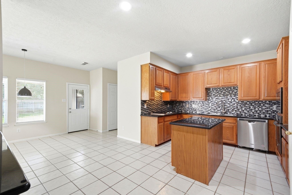 3126 Waters View Drive - Photo 20