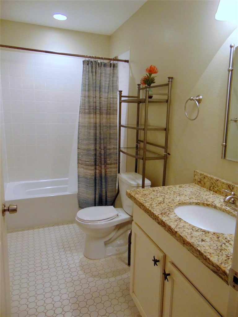 1914 52nd Street - Photo 3