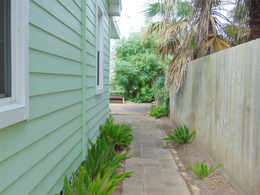 1914 52nd Street - Photo 23