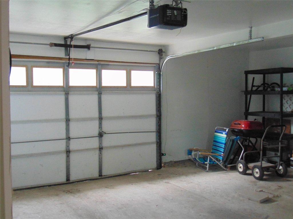 1914 52nd Street - Photo 6
