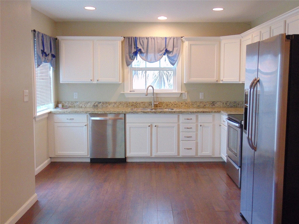 1914 52nd Street - Photo 12