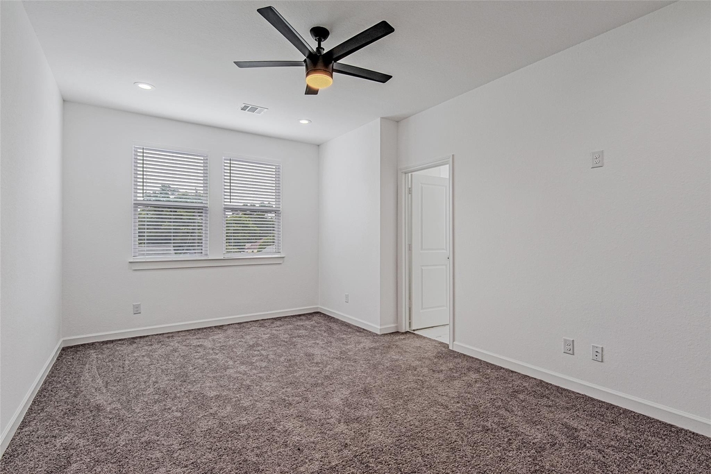 6732 Goforth Street - Photo 10