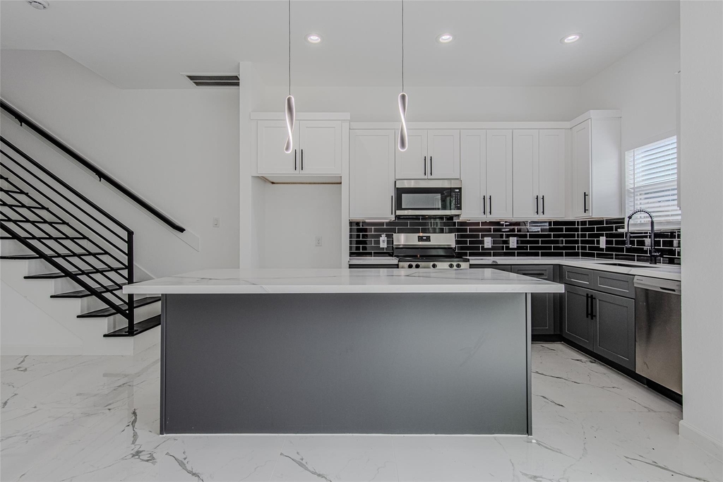 6732 Goforth Street - Photo 0
