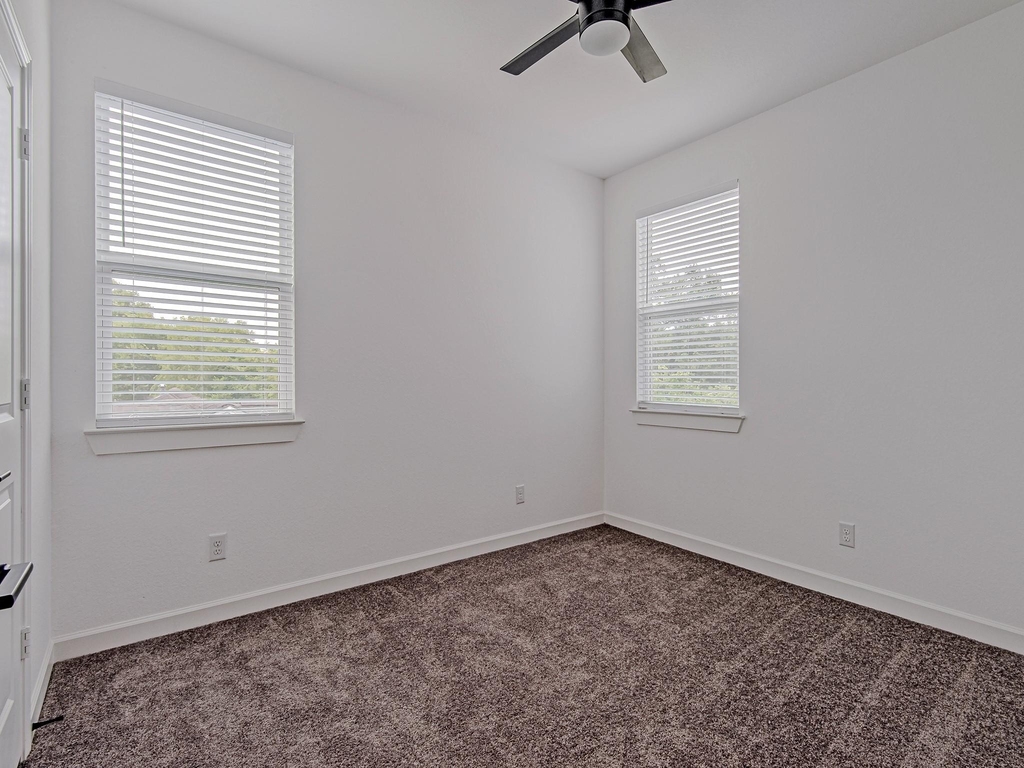 6732 Goforth Street - Photo 14