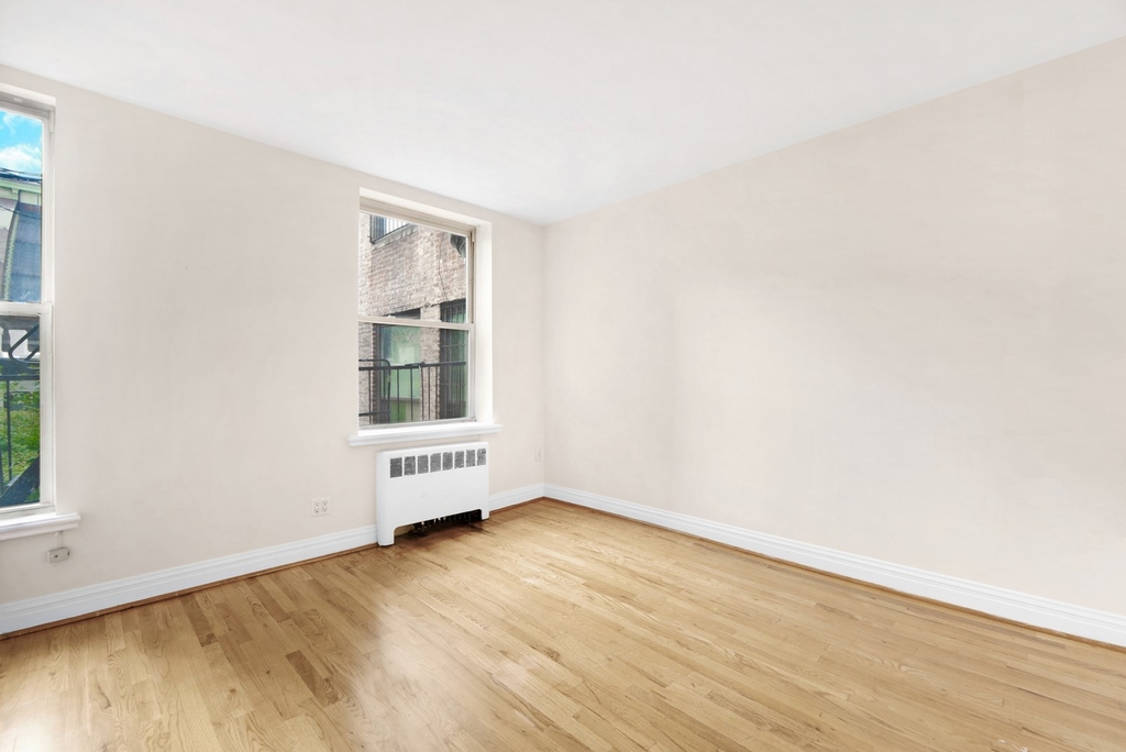 East 27th Street - Photo 2