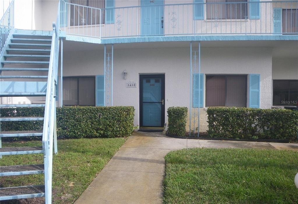 6460 River Run Boulevard - Photo 0