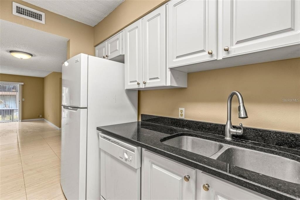 7510 Presley Place - Photo 4