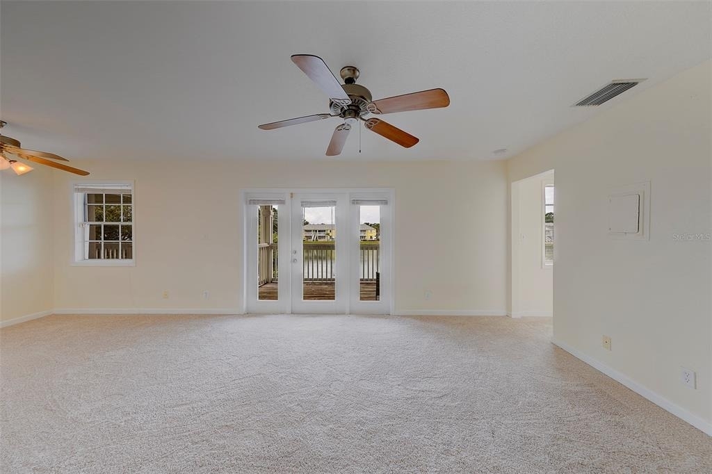 222 Pompano Drive Se - Photo 3