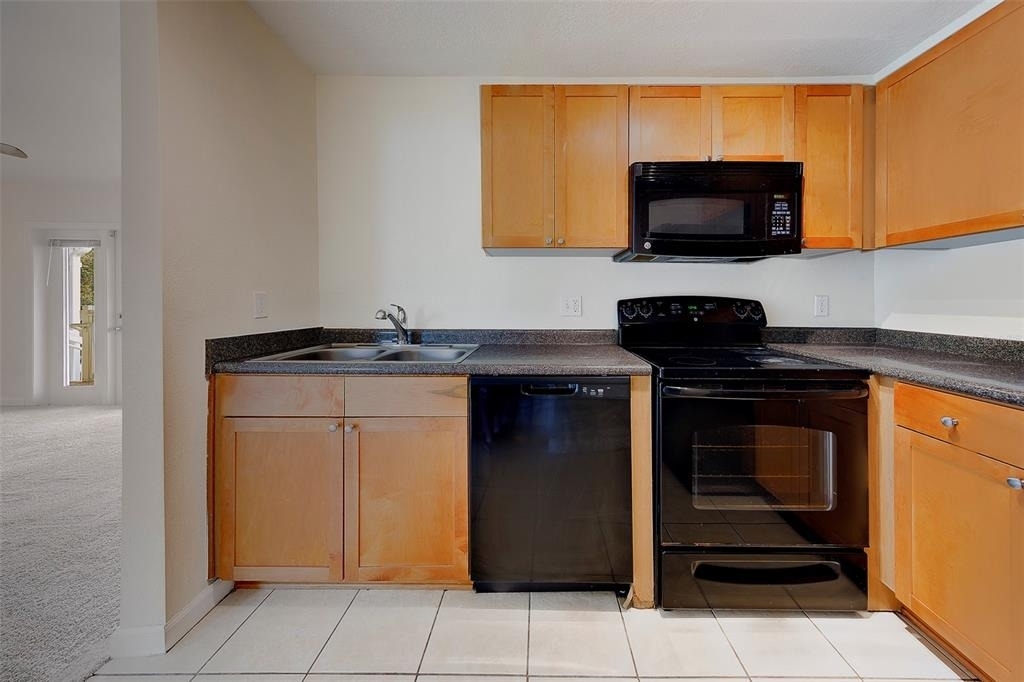 222 Pompano Drive Se - Photo 9