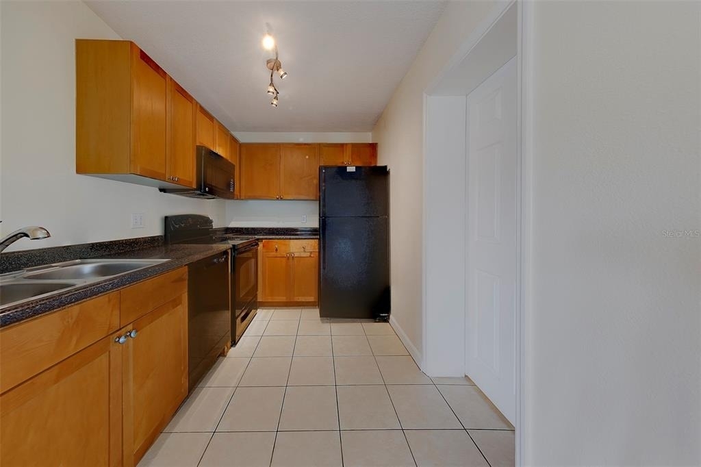222 Pompano Drive Se - Photo 8