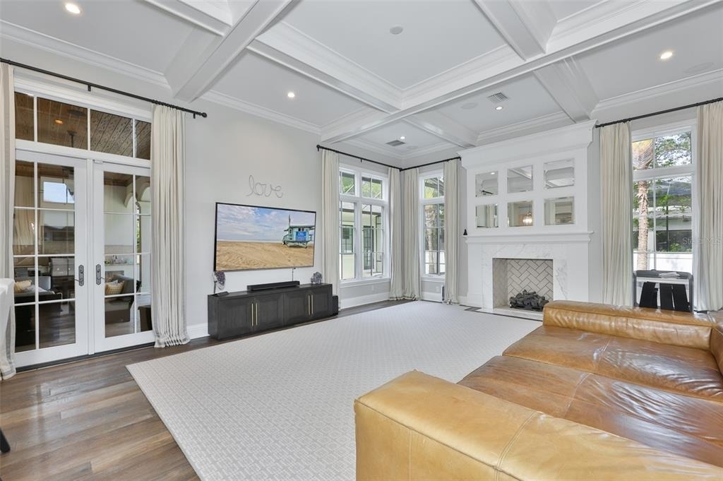 629 Riviera Drive - Photo 9