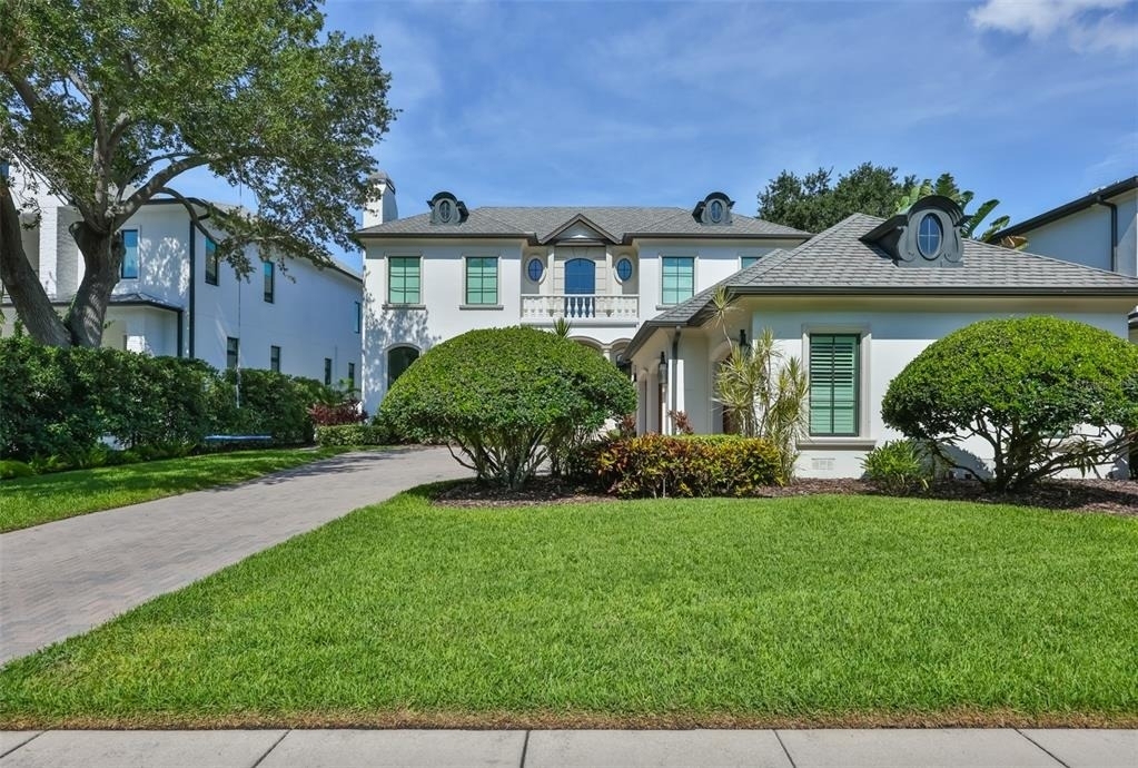 629 Riviera Drive - Photo 3