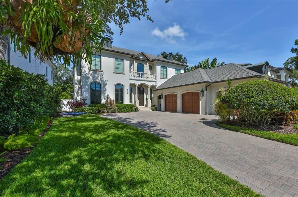 629 Riviera Drive - Photo 1