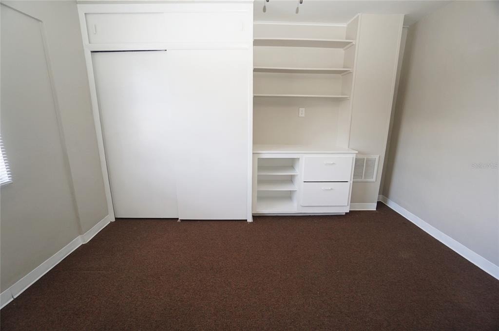 206 S West Shore Boulevard - Photo 13