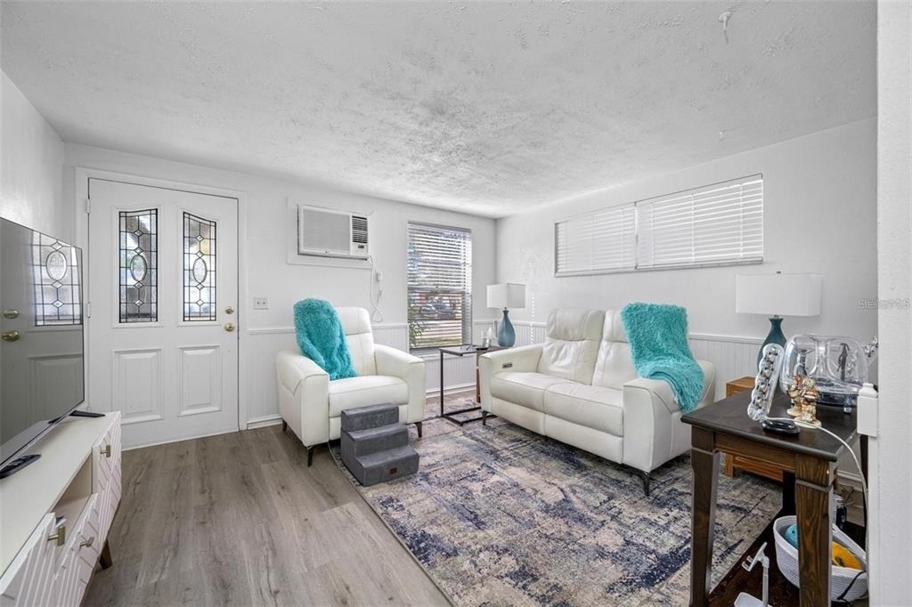 616 Dogwood Court - Photo 2