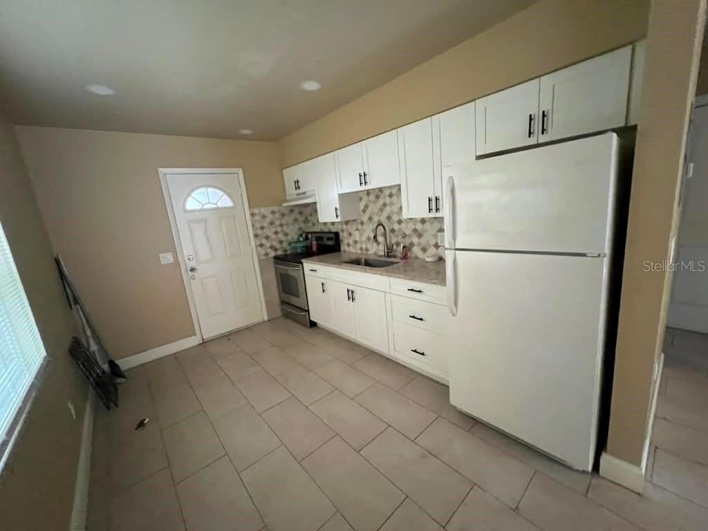 10106 N 10th Street - Photo 1