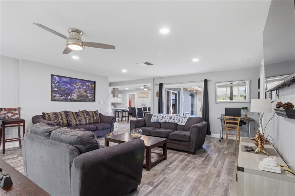 709 Highland Avenue N - Photo 6