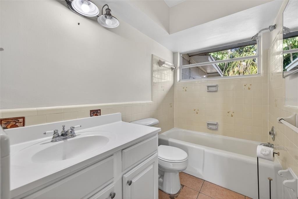 11234 68th Avenue N - Photo 7