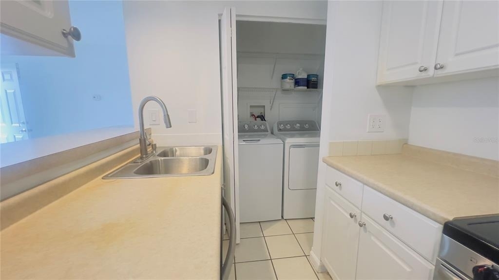 5301 40th Street N - Photo 10