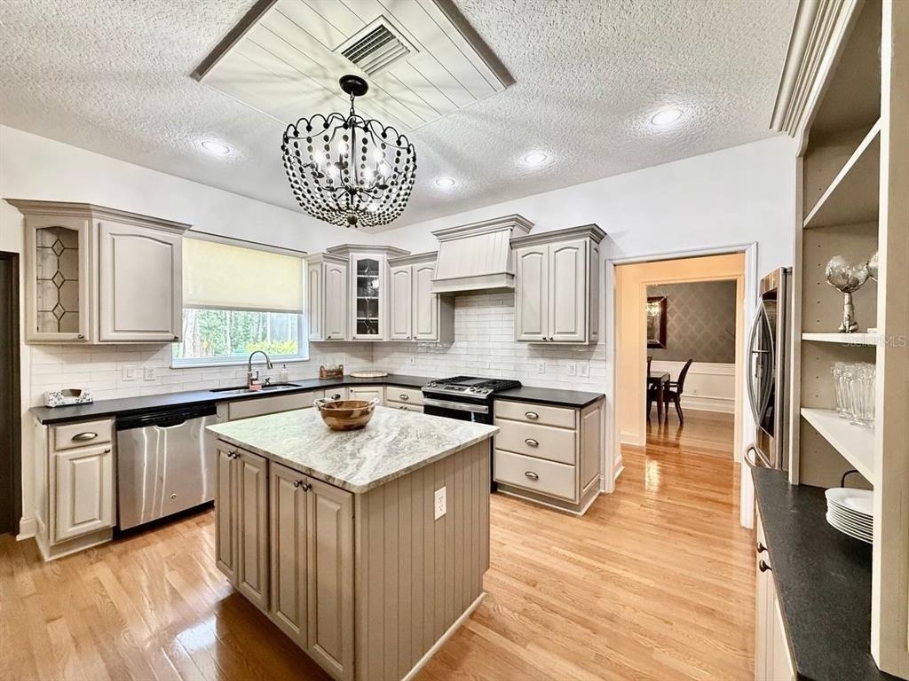 4272 Ellinwood Boulevard - Photo 15