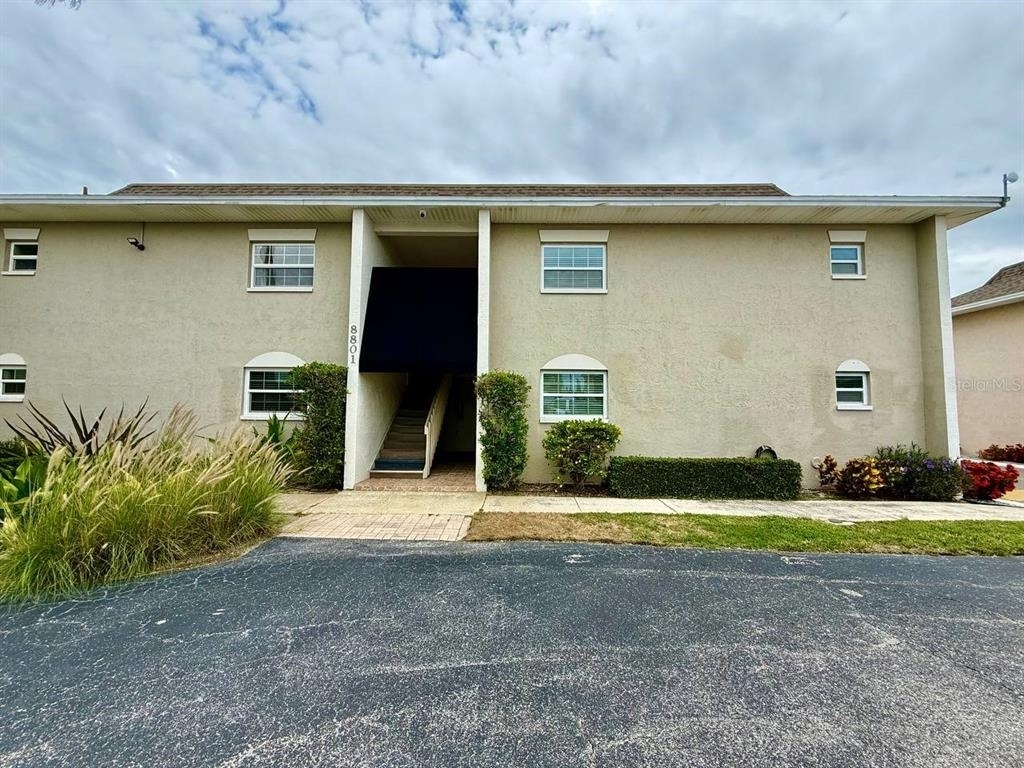 8801 Bay Pointe Drive - Photo 1