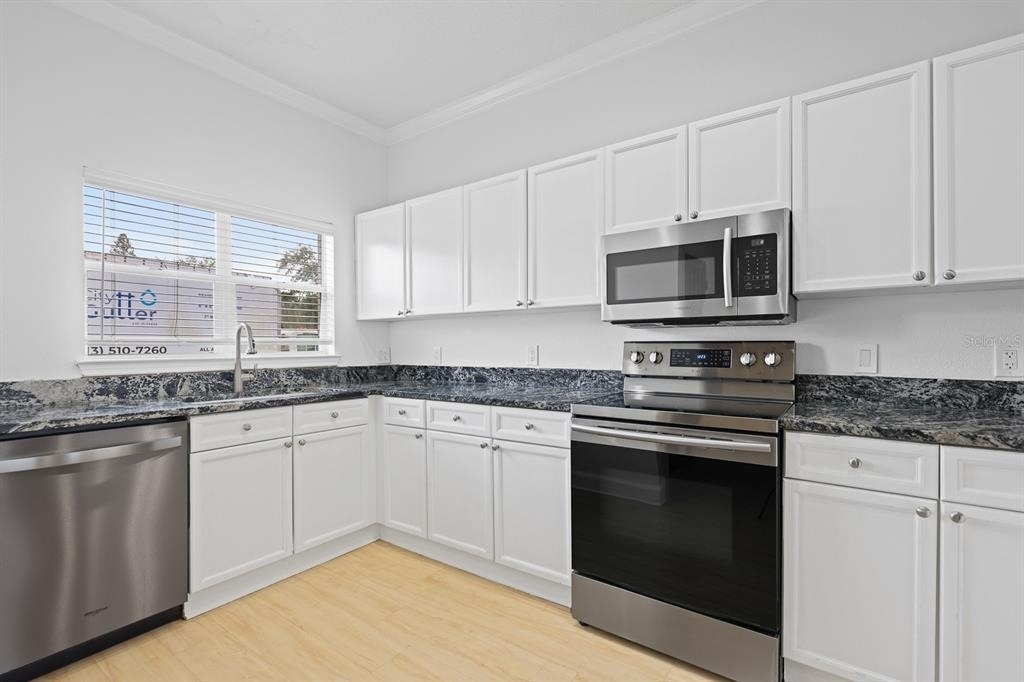 4706 Gurnet Court - Photo 9
