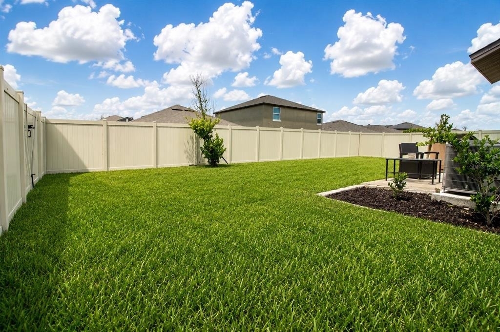 13191 Garnet Raspberry Avenue - Photo 15