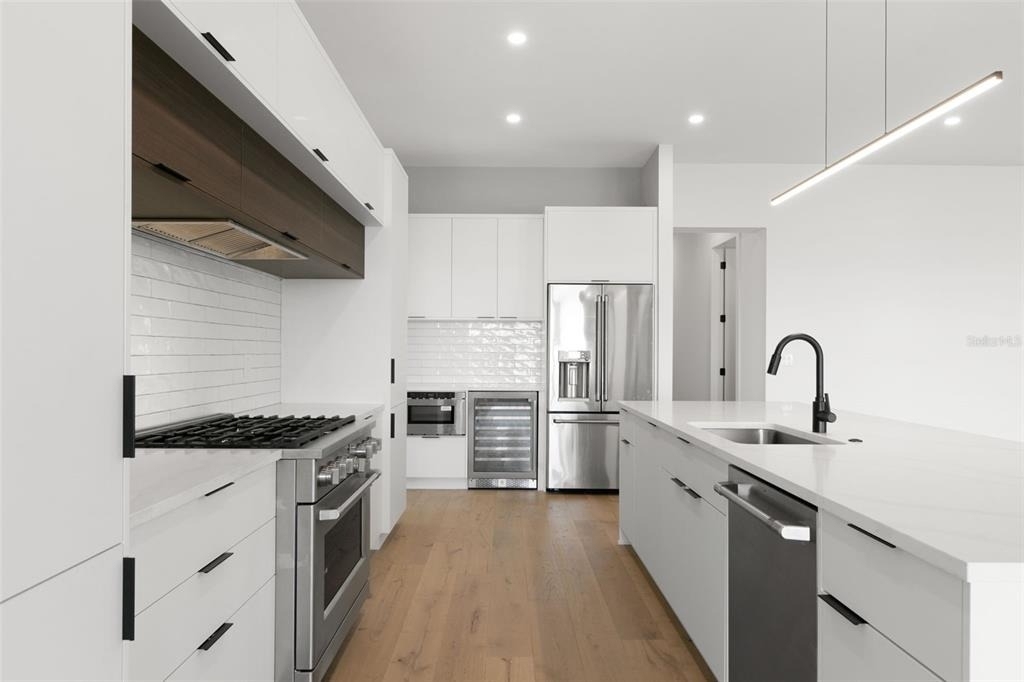 1810 4th Street E - Photo 10