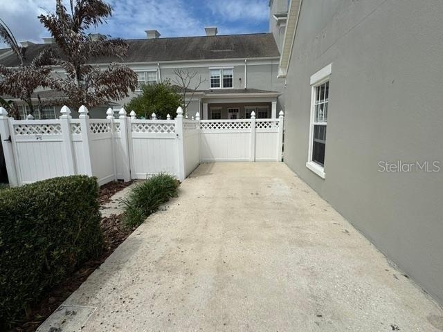 537 Campus Street - Photo 34