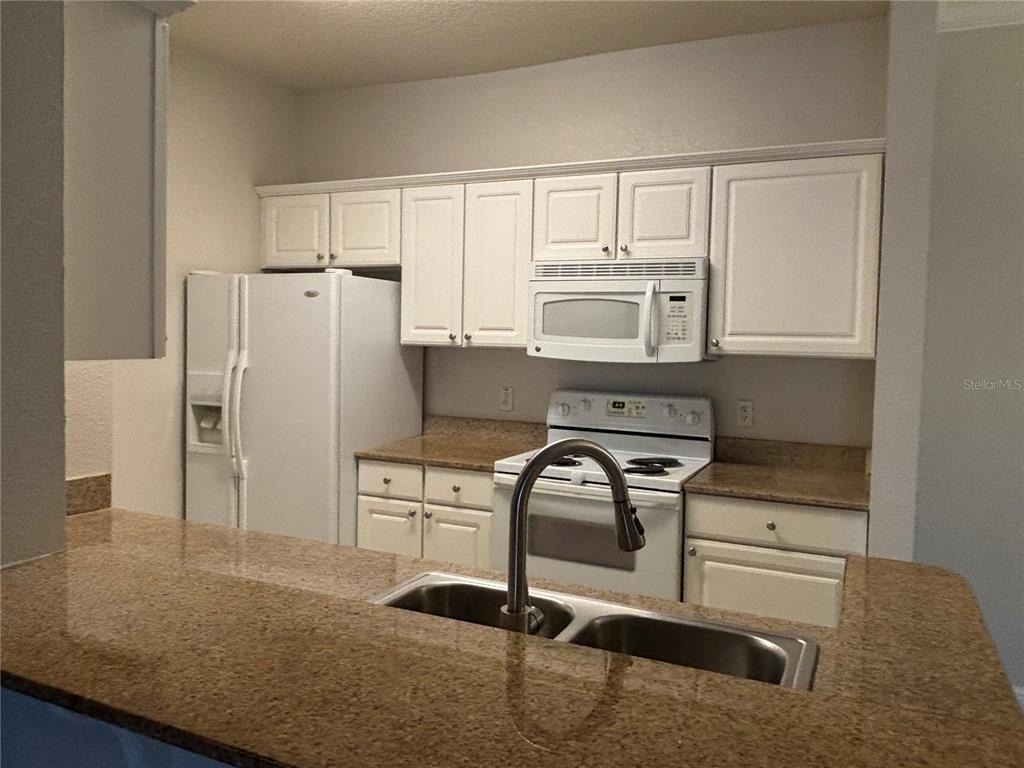 417 Southern Pecan Circle - Photo 3