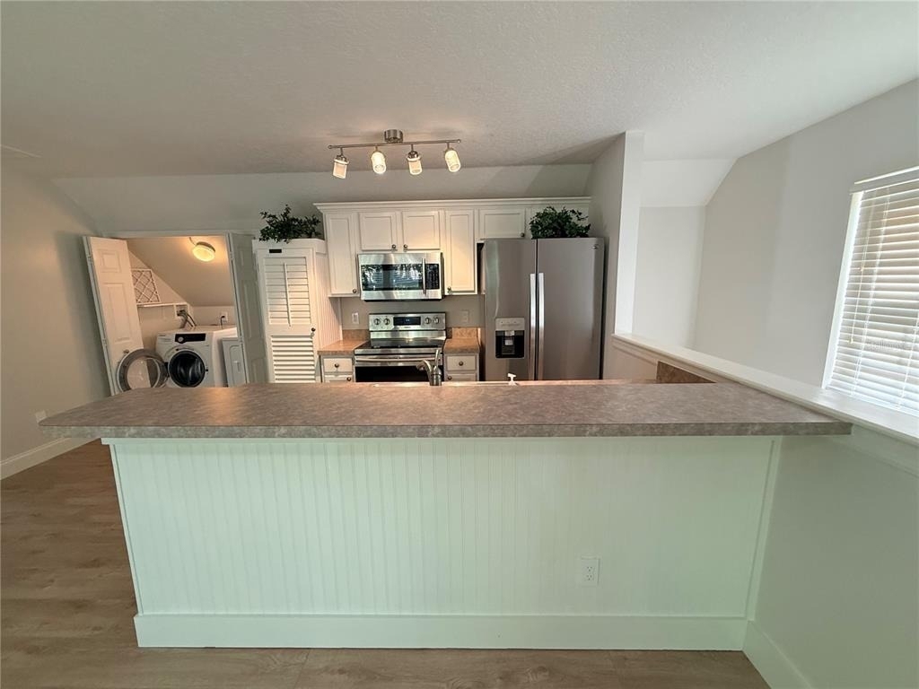 1005 Kestrel Court - Photo 4