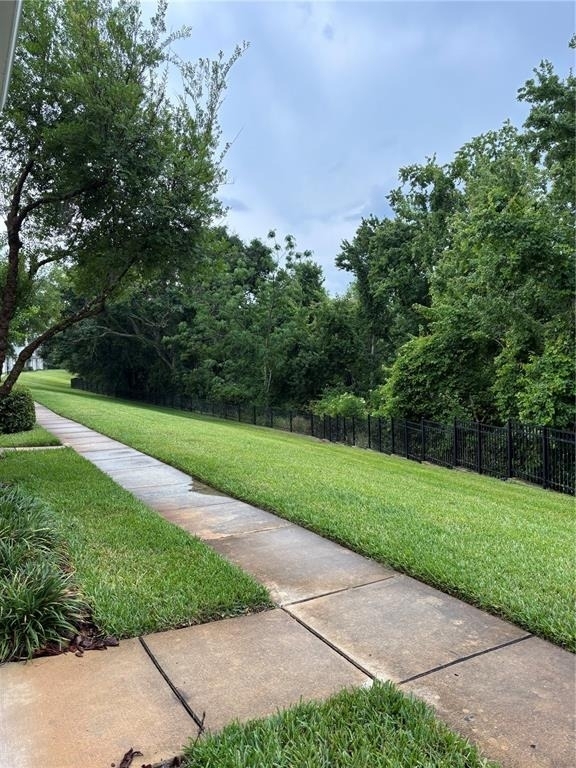 304 Southern Pecan Circle - Photo 1