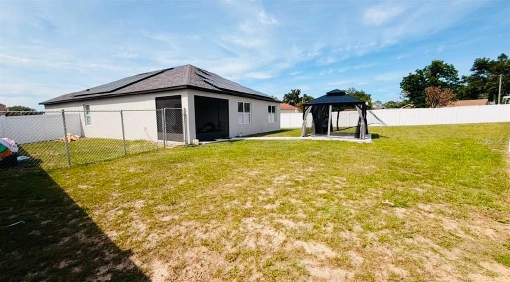 188 Tracy Court E - Photo 1