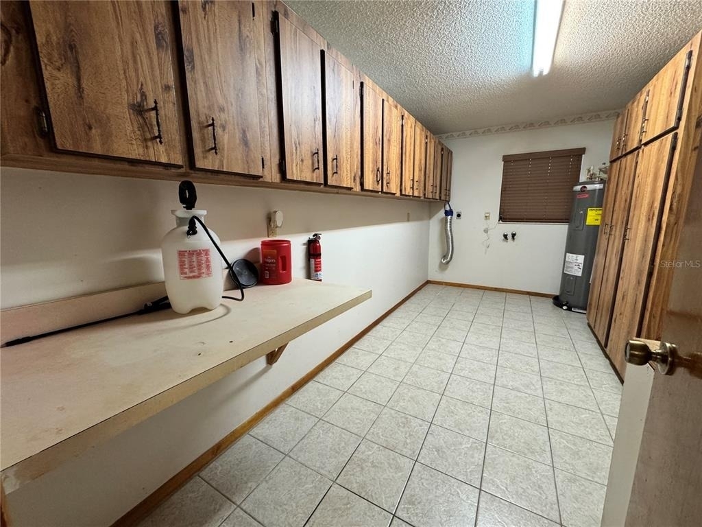 8225 E Highway 25 - Photo 27