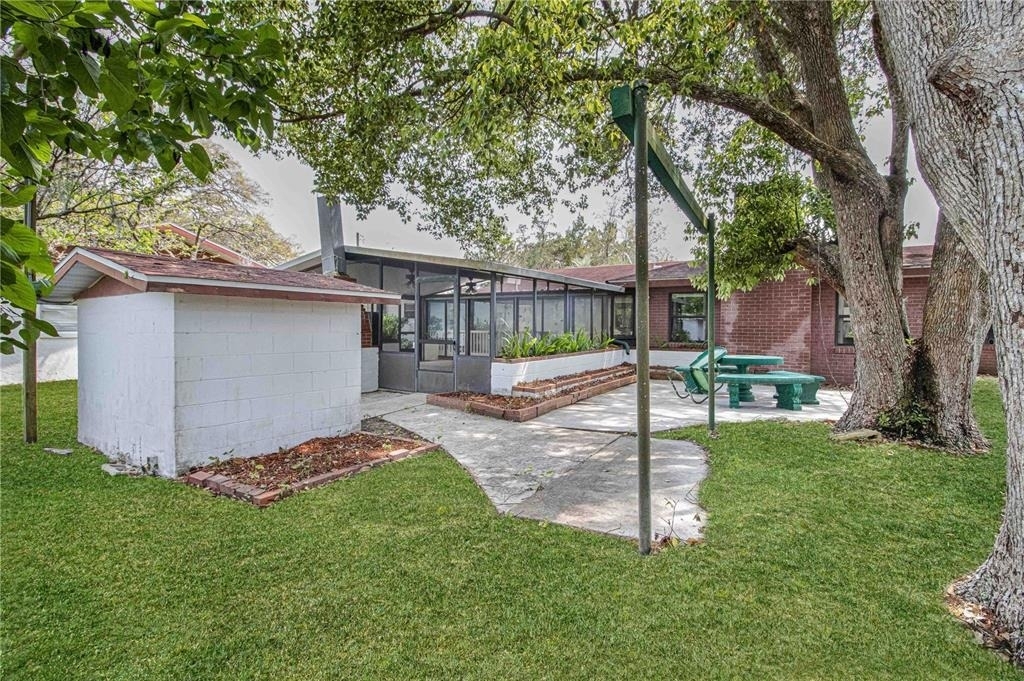 8225 E Highway 25 - Photo 39