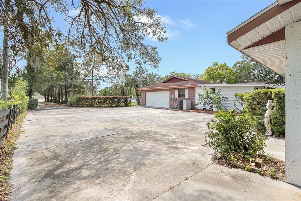 8225 E Highway 25 - Photo 5