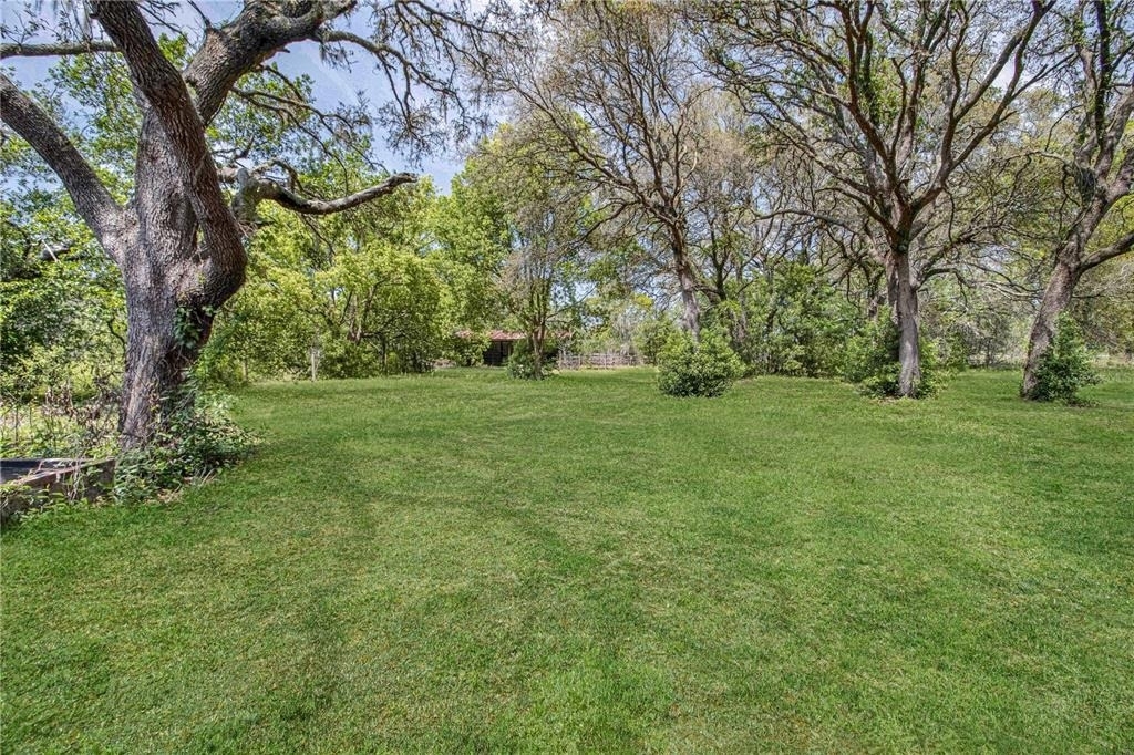 8225 E Highway 25 - Photo 42