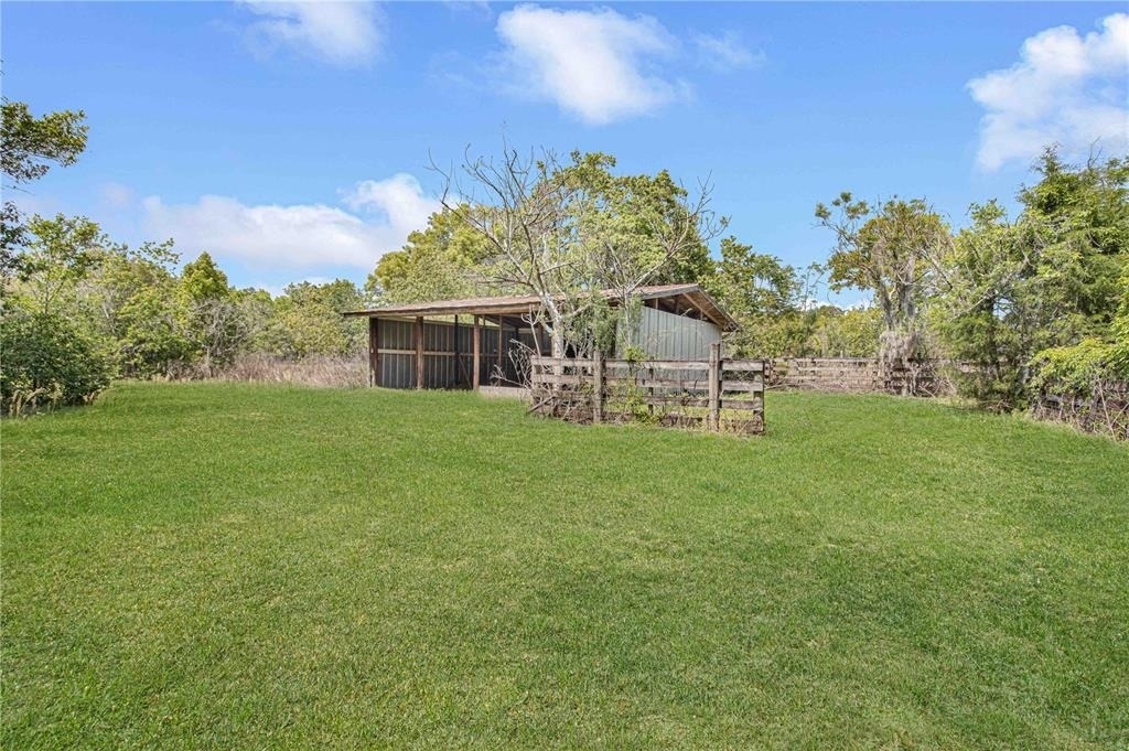 8225 E Highway 25 - Photo 43