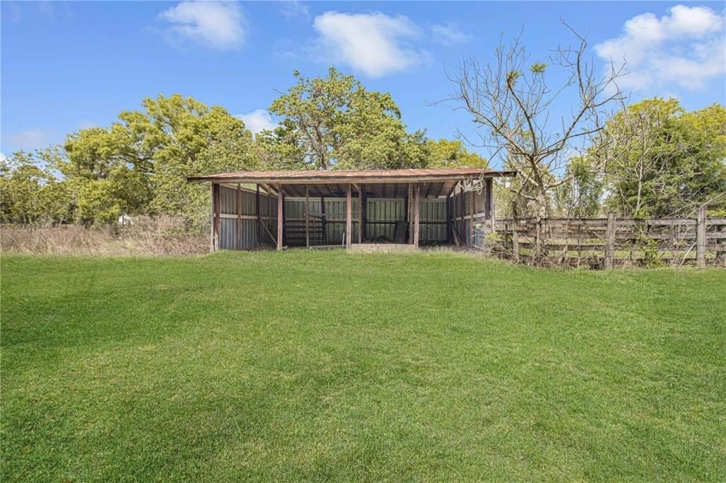 8225 E Highway 25 - Photo 44
