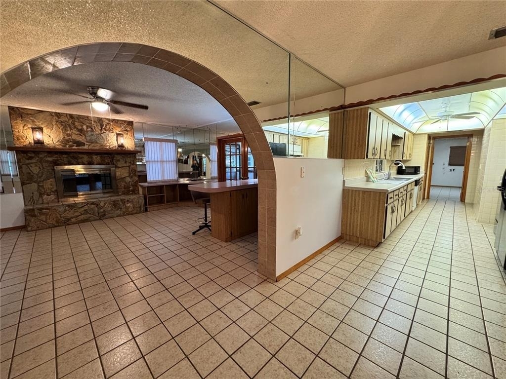 8225 E Highway 25 - Photo 31