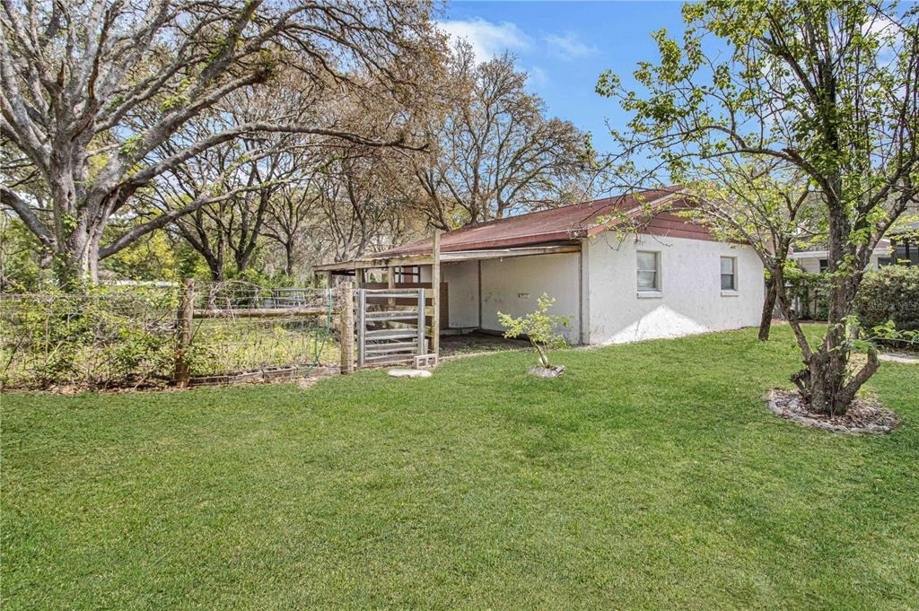 8225 E Highway 25 - Photo 37