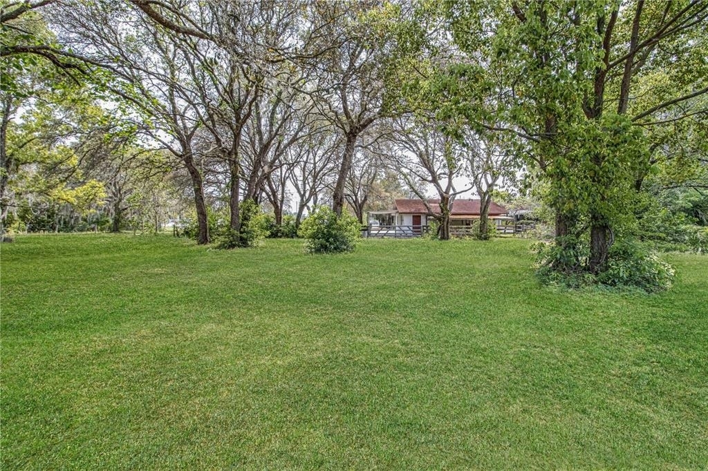 8225 E Highway 25 - Photo 45