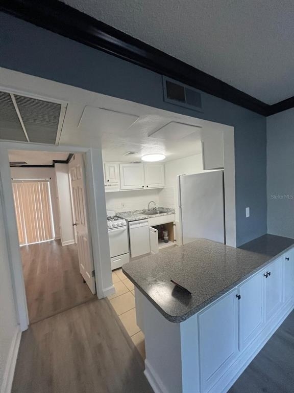 131 Water Front Way - Photo 3